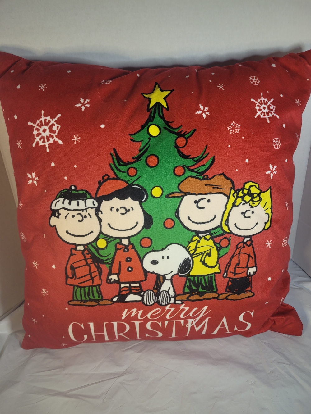Peanuts Snoopy And Friends Merry Christmas Red Pillow 16 Inch Square No Tag On
